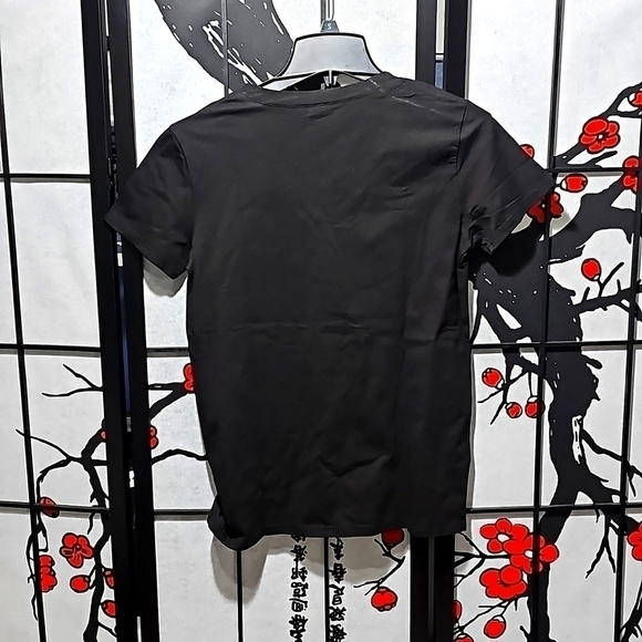 Black Lives Matter I Can't Breathe V Neck Tee Shirt Size Small NWT - Picture 5 of 5